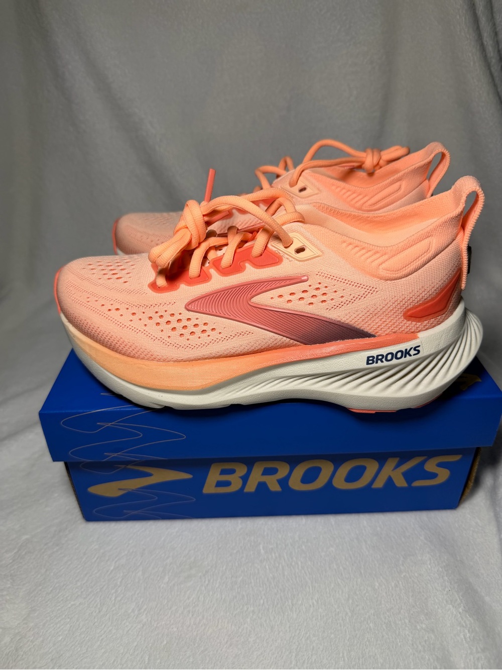 Brooks Glycerin 23 Women's Running Sneaker Coral/Peach/Spellbound Size 5